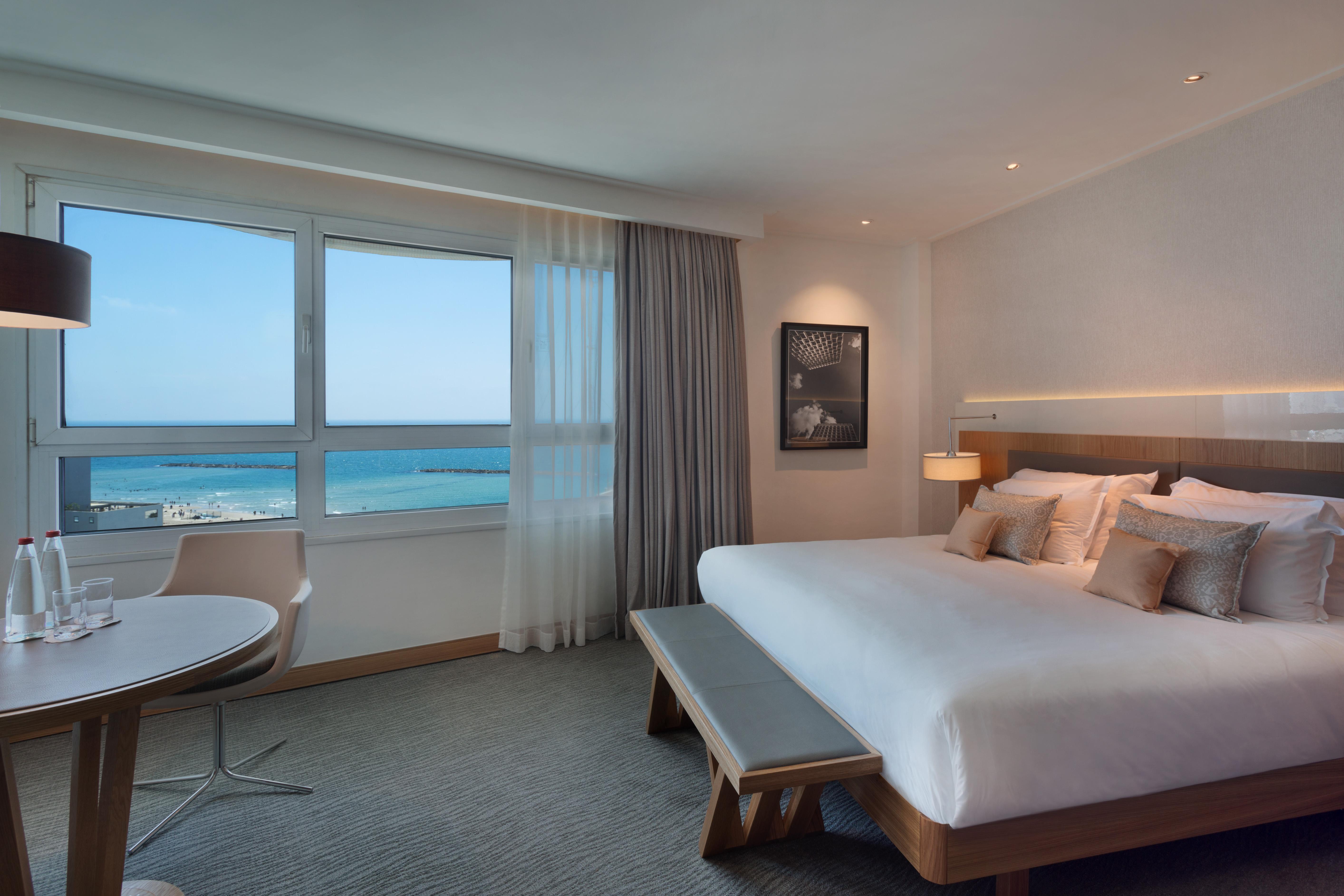 Sea Tower By Isrotel Design เทลอาวีฟ ภายนอก รูปภาพ